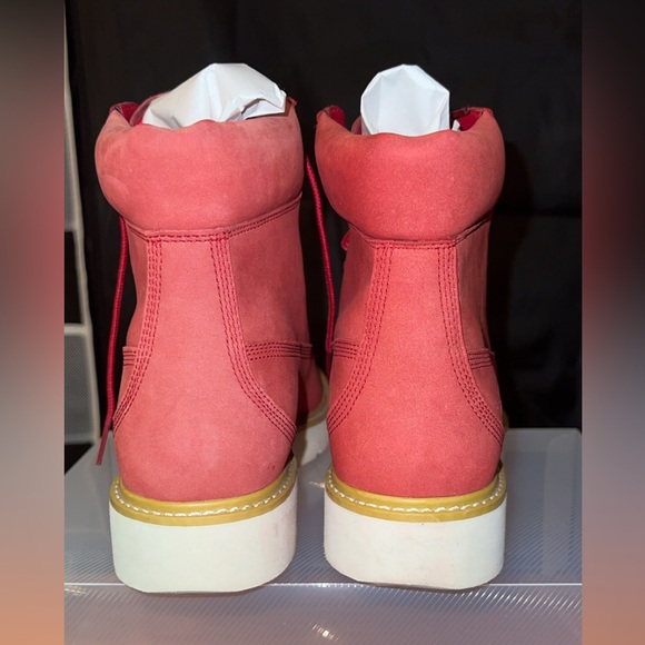Timberland Women’s Red Boots - Picture 4 of 7